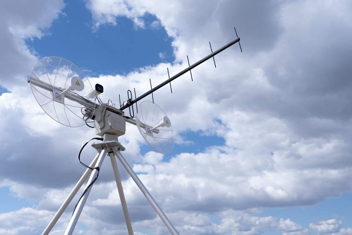 UAS Components Tracking antenna for UAV