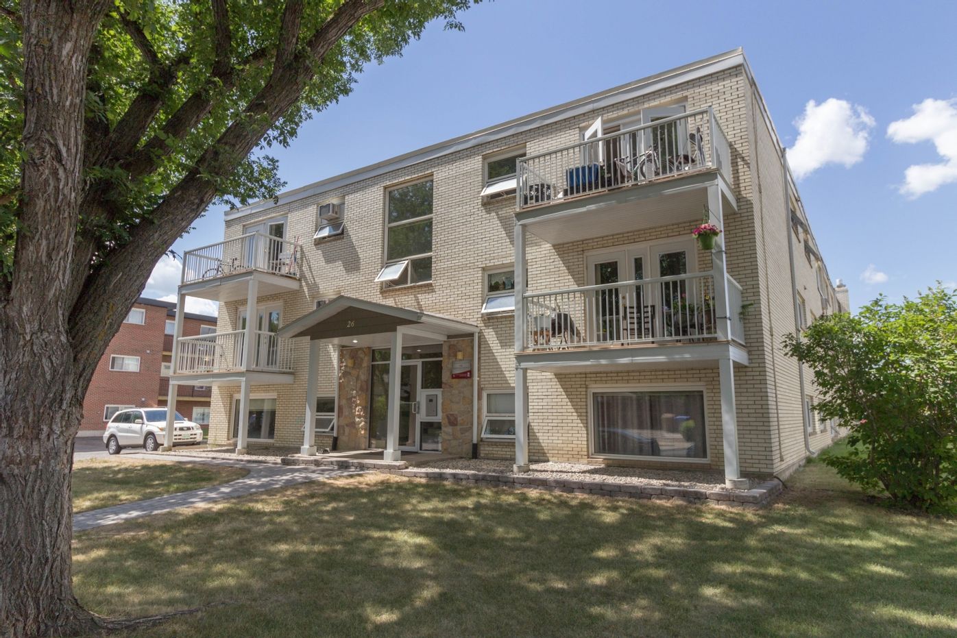 20 Spence Street Regina Apartments for Rent South East Regina Places to Rent Regina