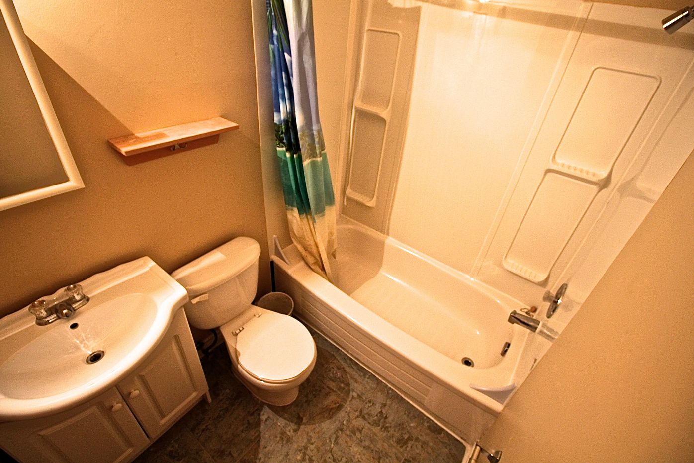 2219 Smith Street Regina Apartments for Rent East Regina Places to