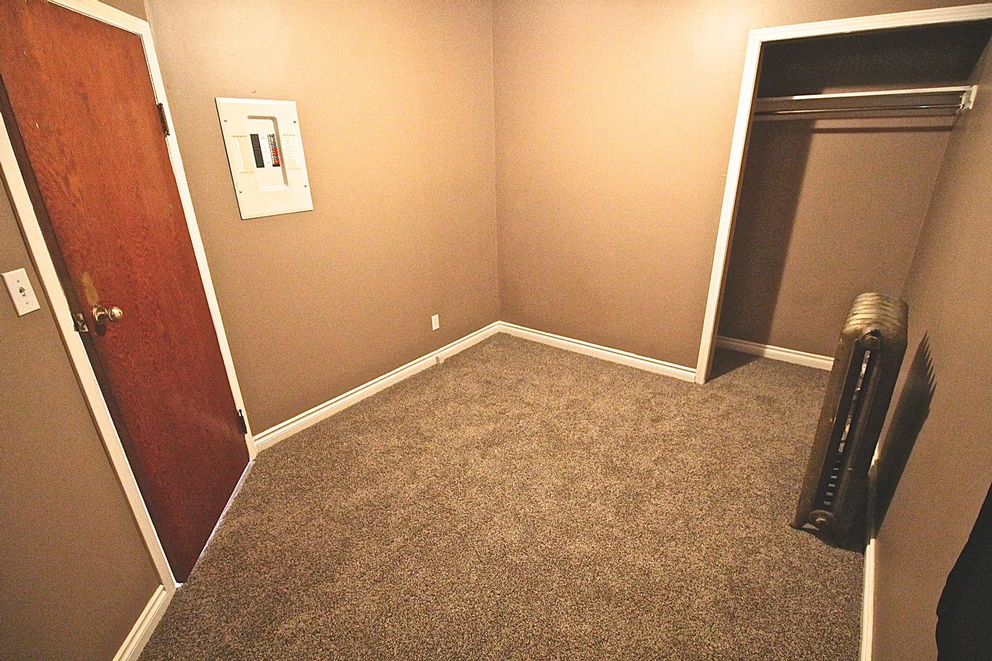 2219 Smith Street Regina Apartments for Rent East Regina Places to