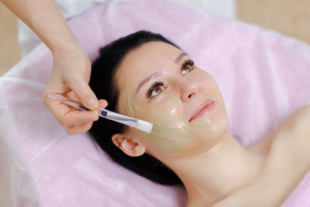 Хімічний пілінг обличчя у Кривому Розі — Smart Beauty