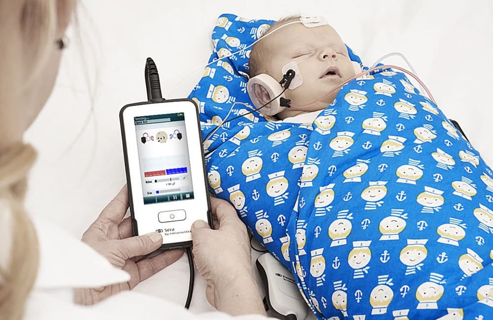перевірка слуху новонародженого