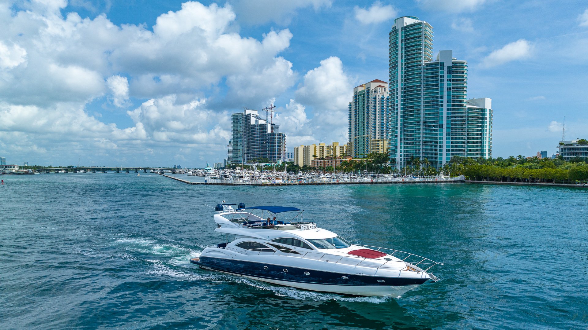 Sunseeker 80ft Yacht Miami | 80ft Sunseeker Yacht for Events