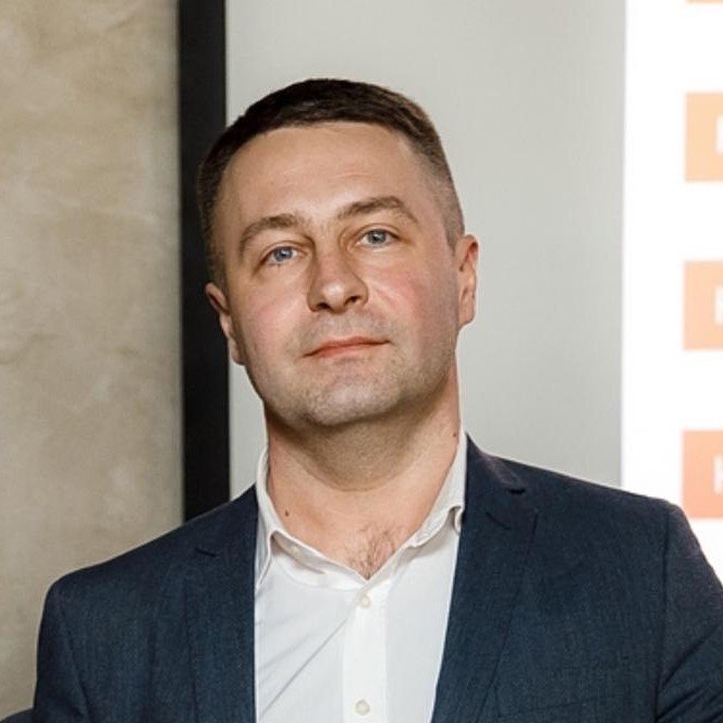 РОГАЧ Дмитро Ігорович