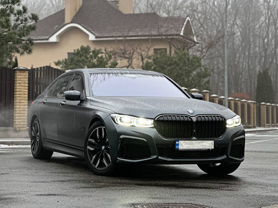 BMW M760 Li — оренда преміального седана в Києві