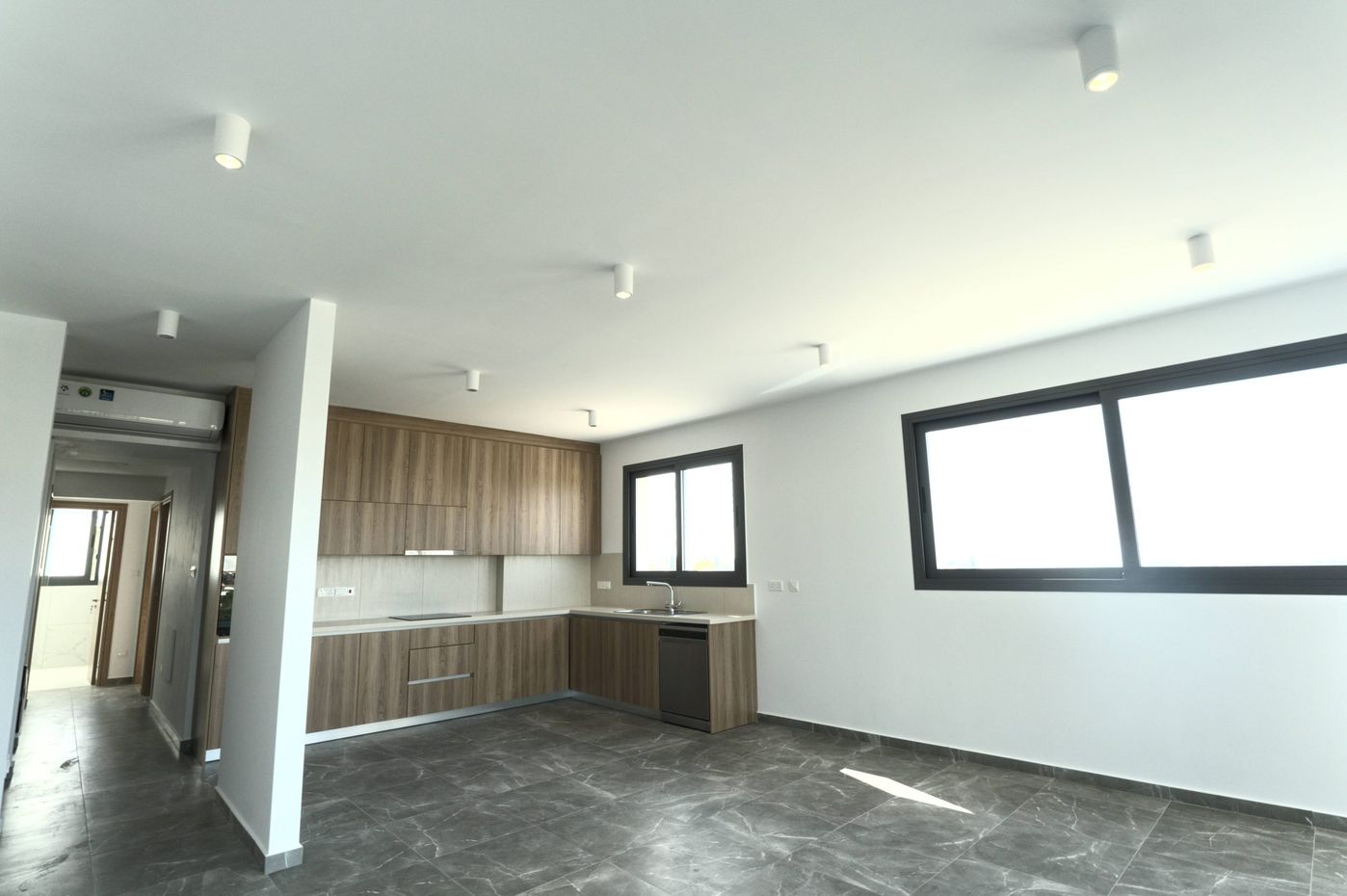 Oxygen, Limnaria, Pafos