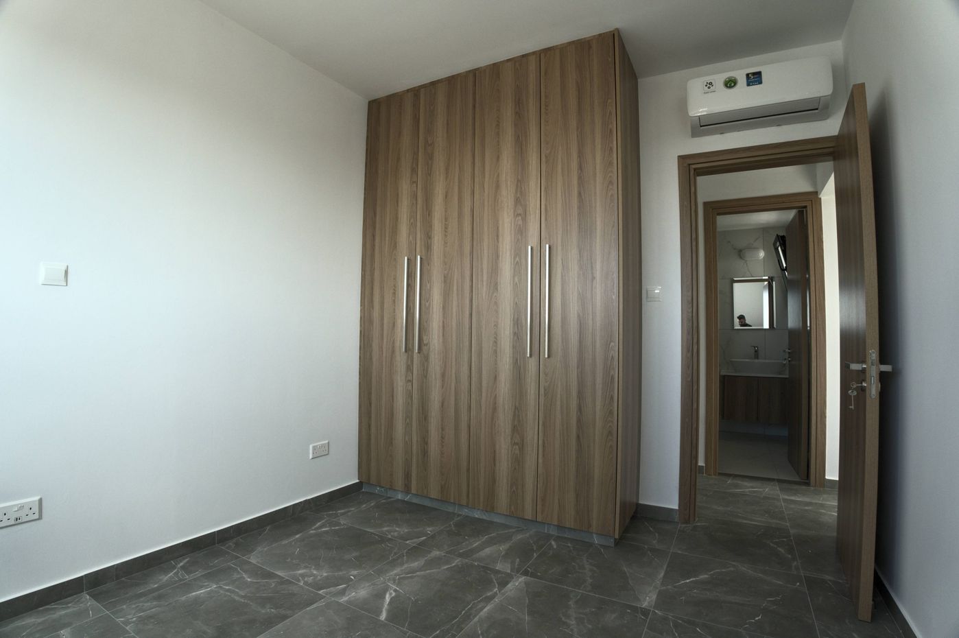 Oxygen, Limnaria, Pafos