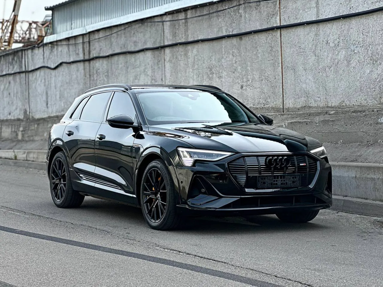 Audi E-Tron 55