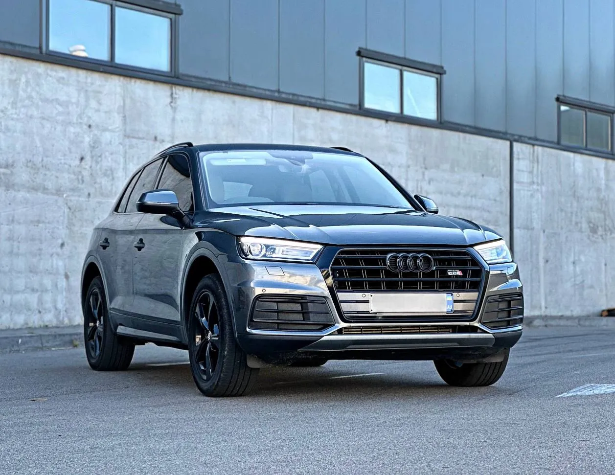 Audi Q5 Quattro Gray