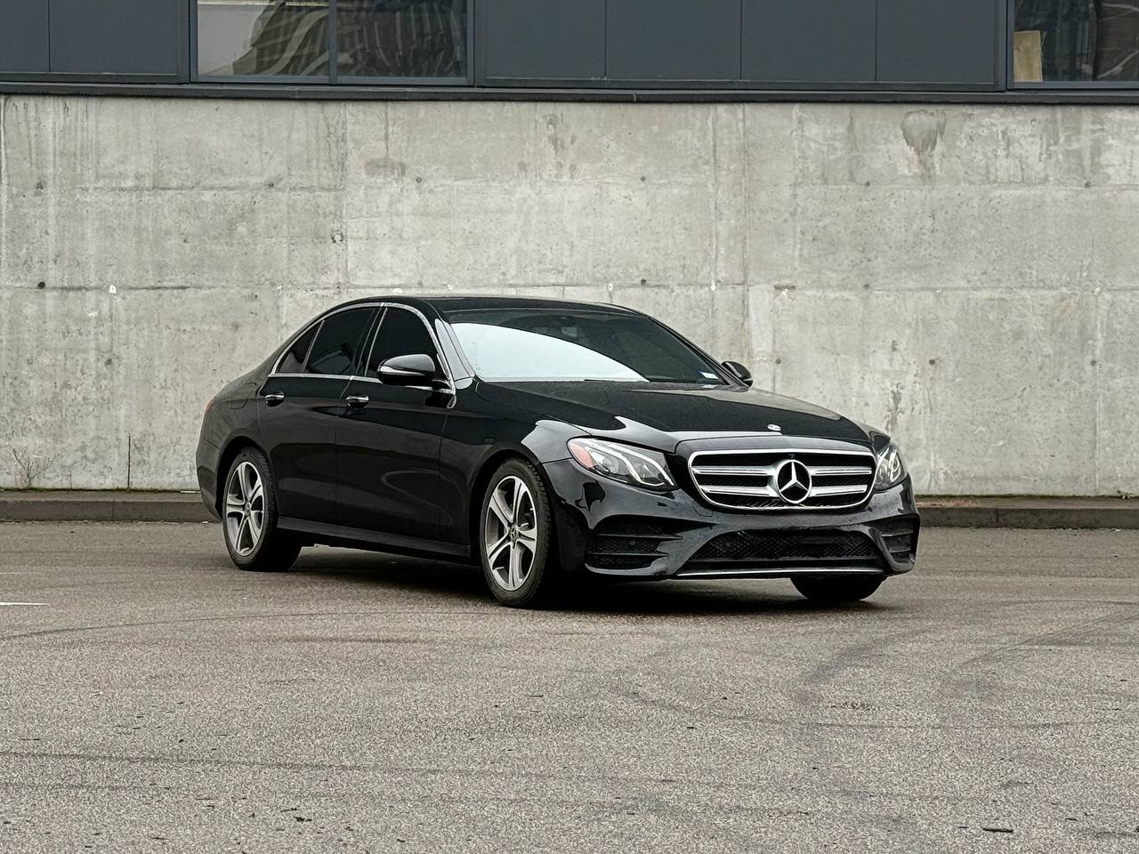 Mercedes-Benz E300