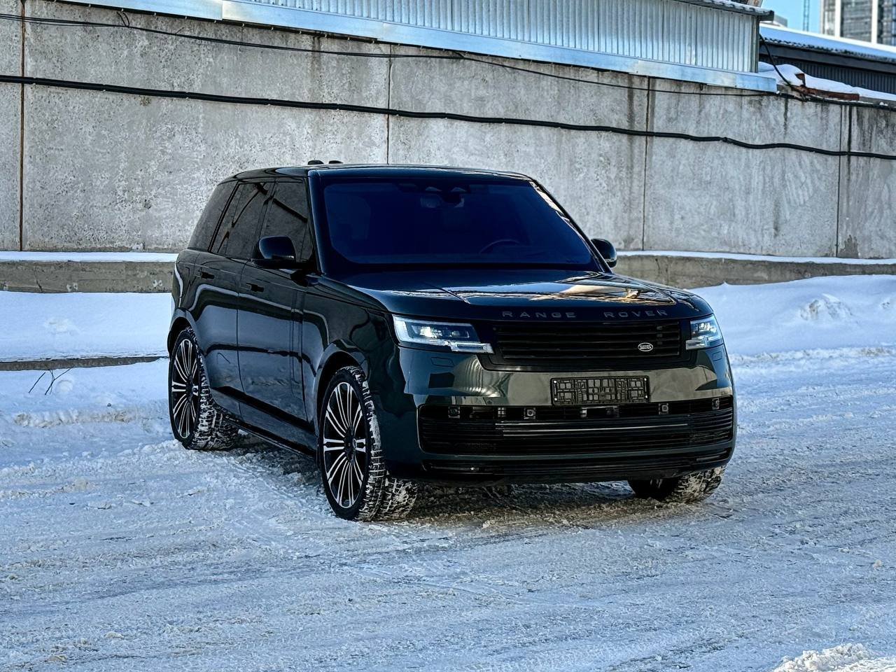 Land Rover Range Rover 3.0 — оренда в Києві