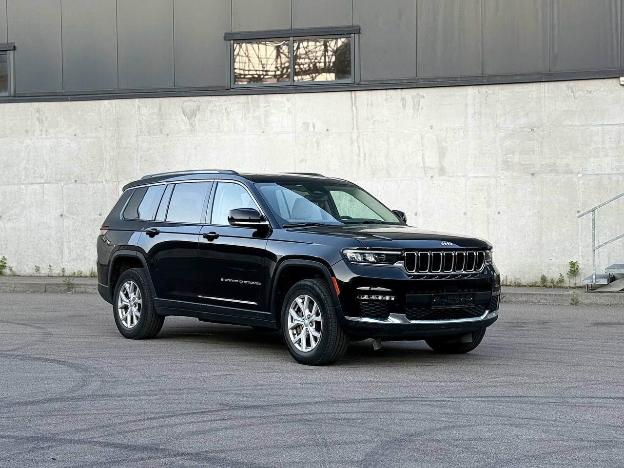 JEEP GRAND CHEROKEE BLACK