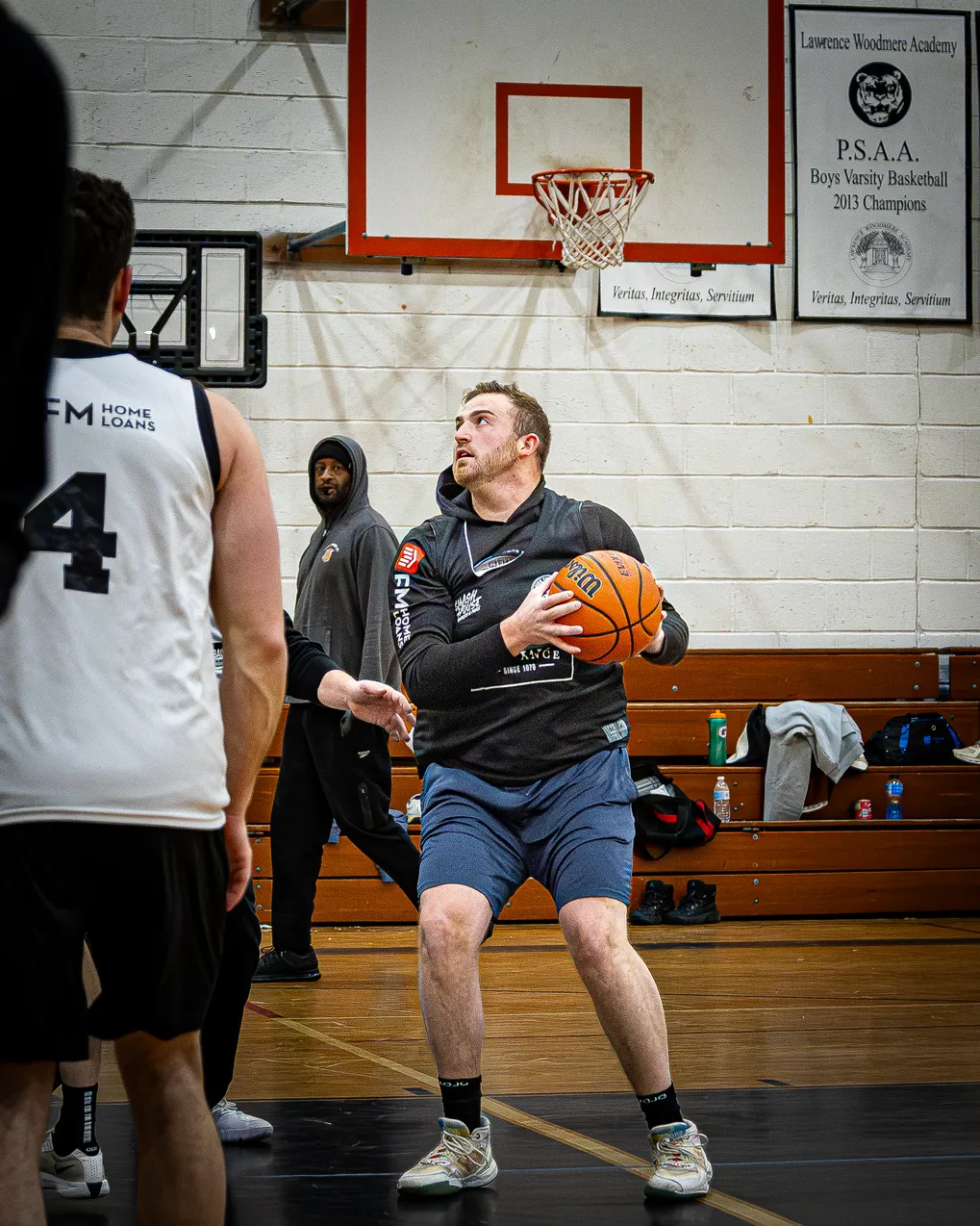 JSL Men's Basketball Winter Draft League flyer. Two 12-team leagues: Sunday nights and Tuesday/Wednesday weeknights. 8-week regular season. Early bird $250 returning, $275 new player, ends November 15. Regular price $295 if space remains.