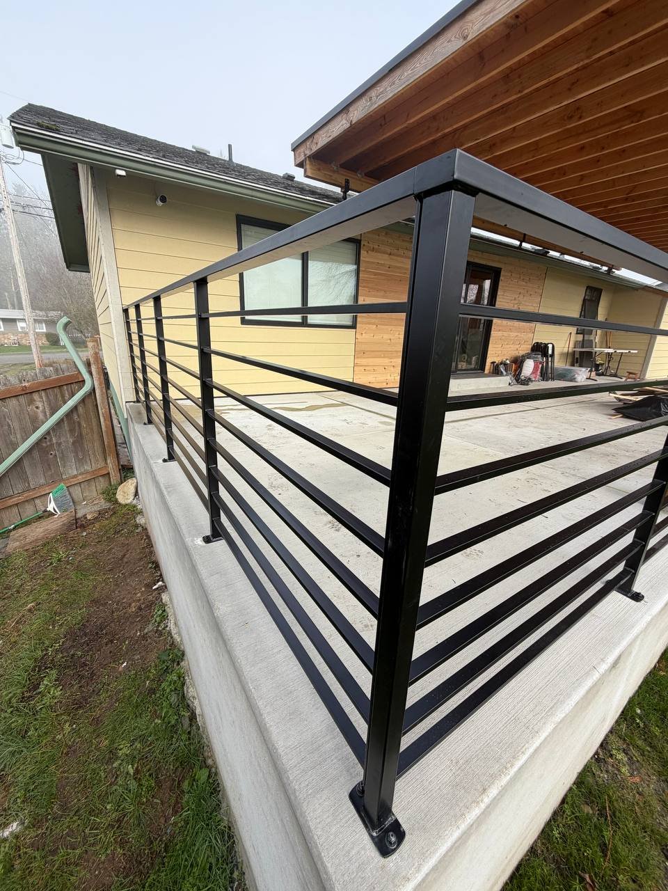 Horizontal railing project 6