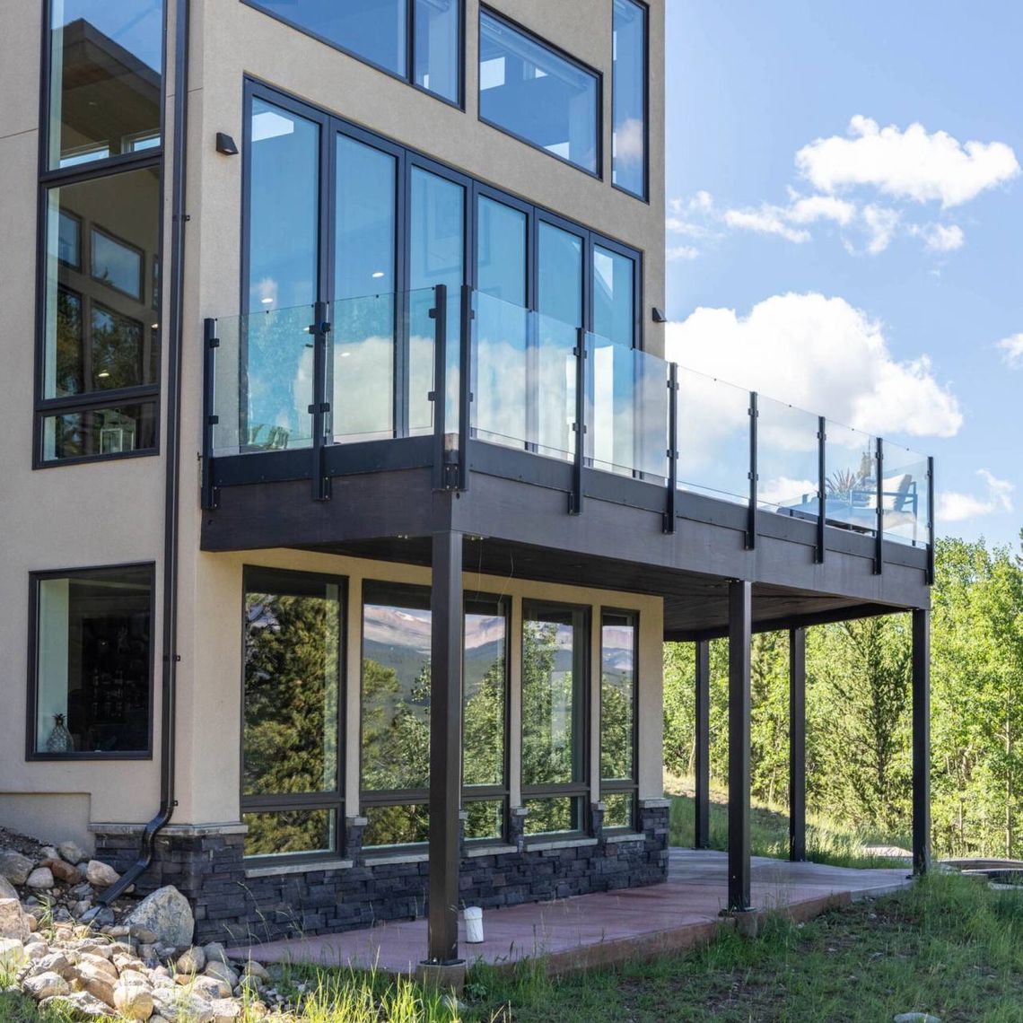 Glass railing project 9