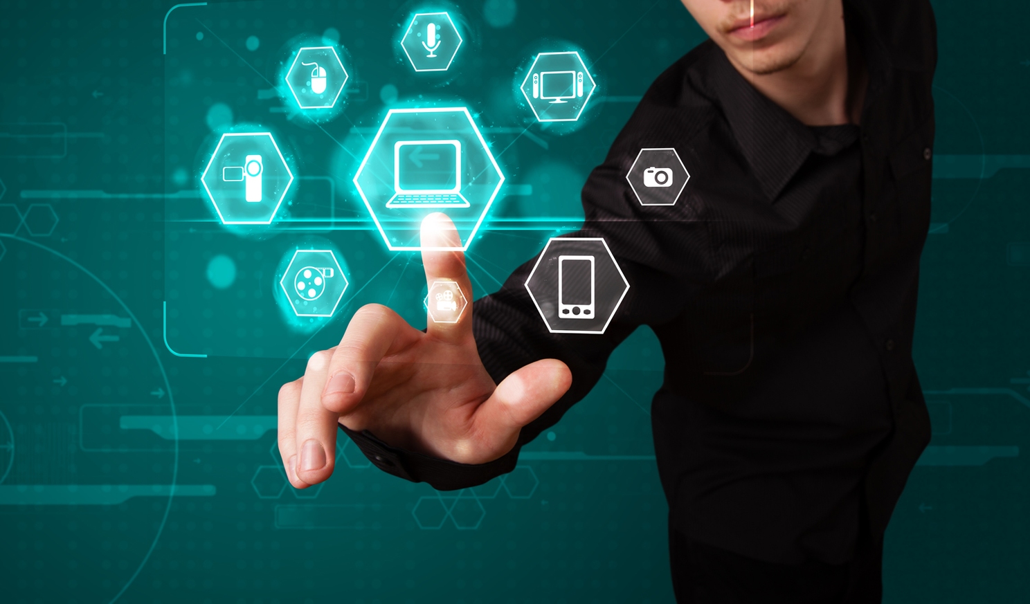 нажимает виртуальные кнопки фото\. кнопка включения и выключения. виртуальная кнопка. виртуальные кнопки. виртуальная кнопка.